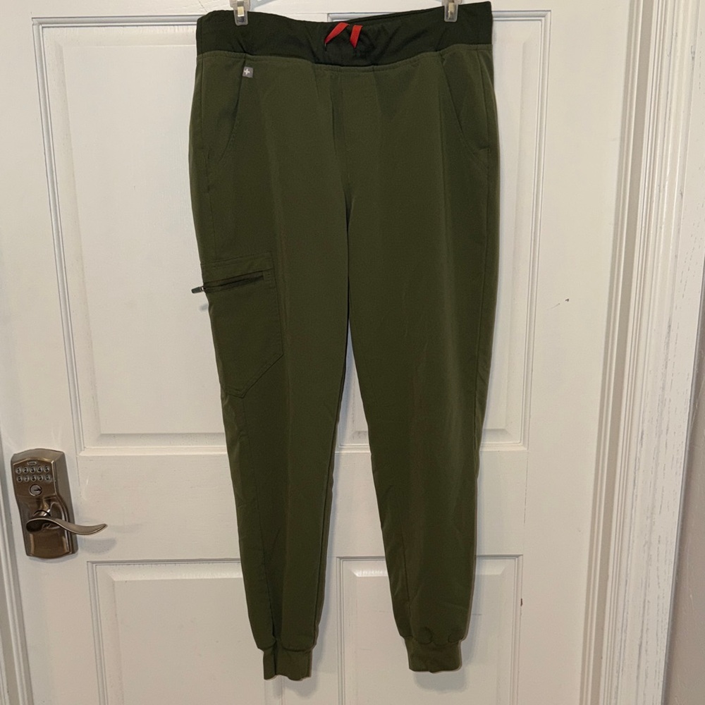 Women’s FIGS Olive Green Jogger Scrub Pants
